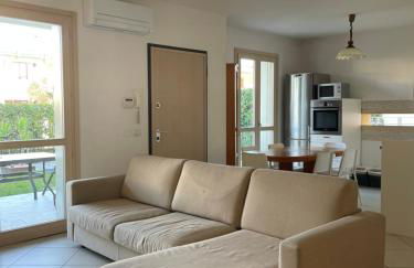 Villetta Rovizza tra i Vigneti del Garda e l'entroterra di Sirmione - Foto 1