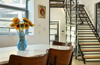 The Architect's Modern Castle - Photo 24