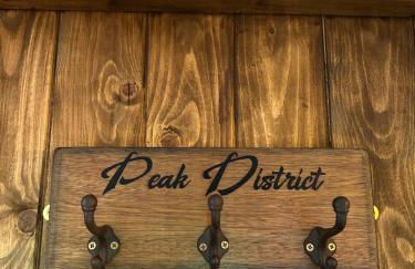 Thors Cave Cabin, Peak District - Photo 11