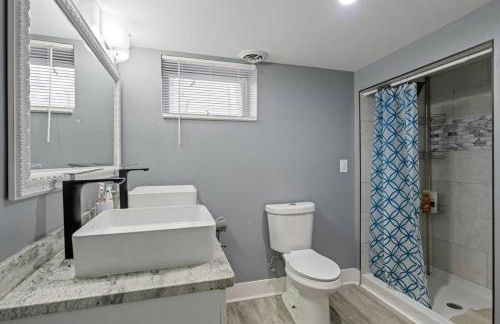 Benson. Cozy pet friendly living. No pet fees. - Photo 12