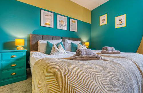 2-Bedroom Modern, Stunning & Stylish Contractor House, Sleeps 4, Prime Portsmouth Location with Free Parking Permit - by Blue Puffin Stays - Foto 23