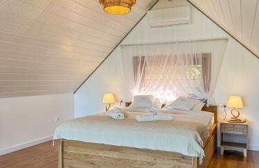 Zloty, a Skromny - ogrodzony domek z jacuzzi i widokiem na jezioro - Foto 19