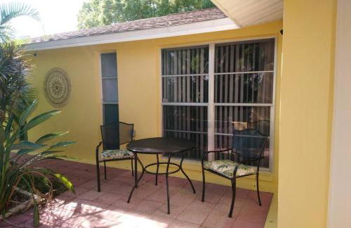 Comfortable Stay- Fully Stocked Home & Coffee Bar- All Essentials Provided - Photo 50