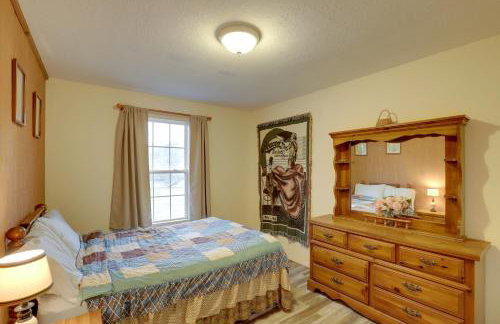 Riverside Country Cabin! Hot Springs Getaway - Foto 16