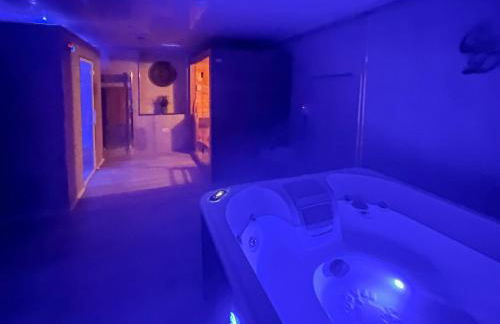 The Golden Crown - Foto 24