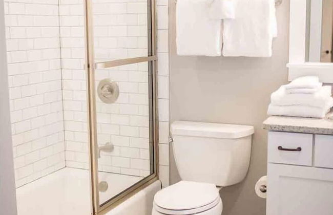 Cottages by the Bay - Something Blue - Photo 12