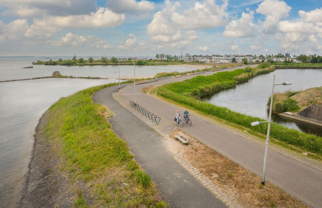 Villa by the Harbour With Sauna - Photo 11