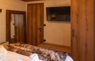 Chalet 1932 Boutique Mountain Chalet με Ιδιωτικό Hot Tub & Τζάκι - Photo 32