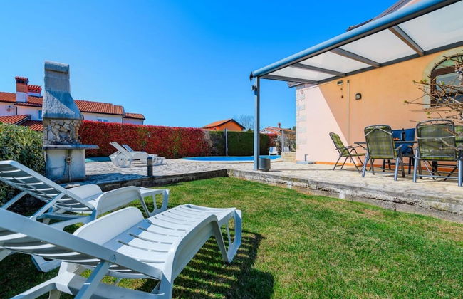 Villa in Visnjan With Private Heated Pool - Photo 35