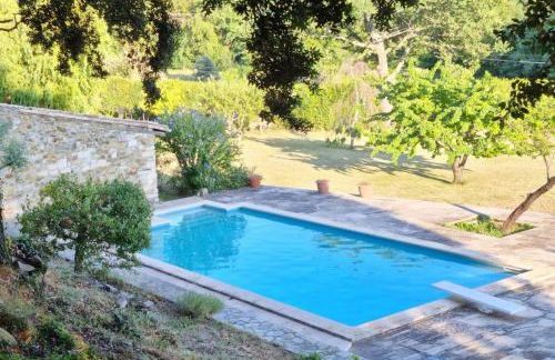 Mas au cœur de la Provence, paradis isolé à l'Etournelle - Photo 9