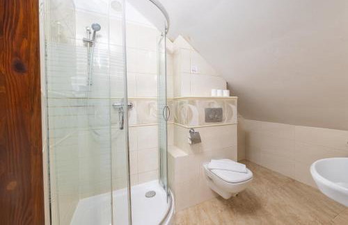 Dworek Kurowski - Foto 16