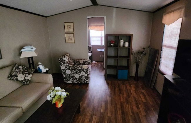 Falcon Cottages - Photo 30