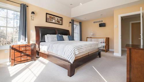 Luxury 4 bedroom house in Pocono Mountains with Hottub in Golf Course Near Lake - Foto 5