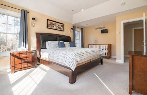 Luxury 4 bedroom house in Pocono Mountains with Hottub in Golf Course Near Lake - Foto 5