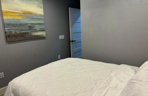 PHX Airport 9BR, 7BA, BBQ, events and pets Allowed - Photo 15