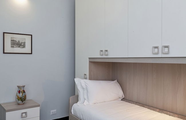 Quinto Seaview Apartment - Photo 3