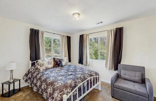 1 Mi to Boat Launch Lake-View Chiloquin Retreat - Photo 19