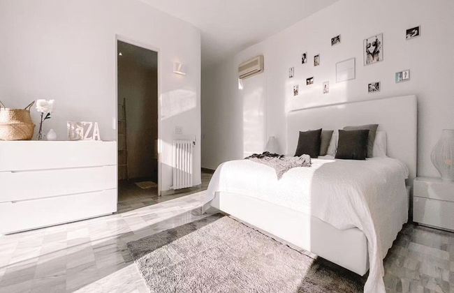 Premium Villa With Private Pool - Photo 3