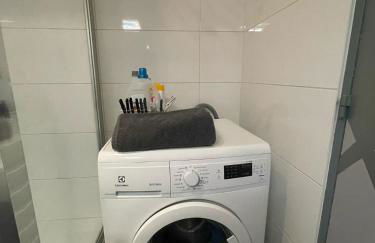 City & cosy, LYON CHARCOT- WIFI - LAVE LINGE - BALCON - PARKING - Foto 29