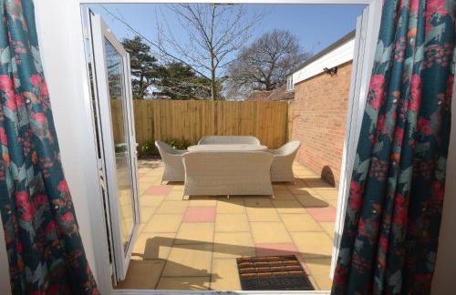 Coots - beautiful property in the heart of Wroxham sits on the waterside - Photo 7