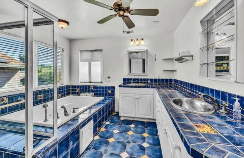 Stunning 4BR Laguna Hills Oasis with Private Pool - Foto 18