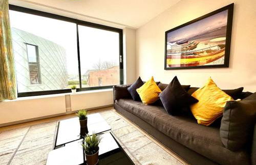 Stunning New 2 Bedroom Apartment - Next to the Beach - Great Location - FREE Parking - Fast WiFi - Smart TV - sleeps up to 4! Close to Purbeck, Corfe Castle, Sandbanks, Poole & Bournemouth - Foto 8