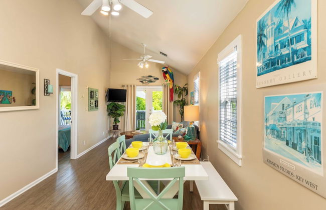 Parrot Perch by Avantstay Old Town Key West w/ Shared Pool Week Long Stays Only - Foto 8