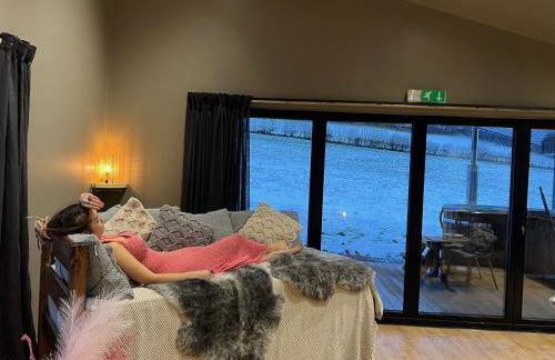 Quirky, Luxury Hideaway - Photo 19