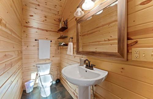 Cabin 3 Mtn View Cabin Near River with Hot Tub and Fire Pit - Foto 26