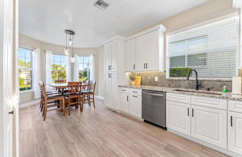 4BR Family Friendly Themed Pool Home Near Disney - Foto 4