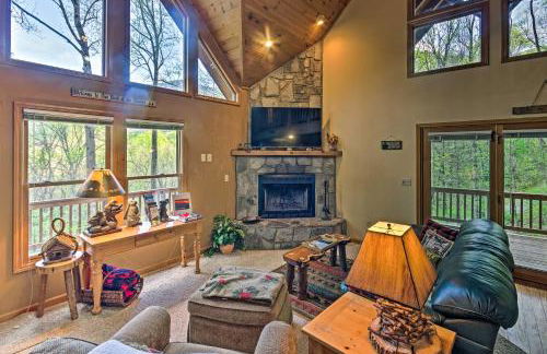 Spacious Maggie Valley Cabin with Hot Tub and MTN View - Foto 5