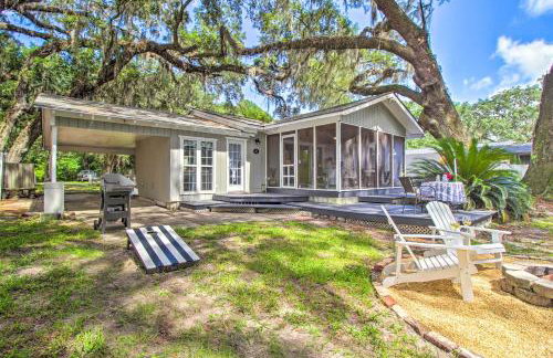 The River Cottage Charming Retreat with Dock - Foto 25