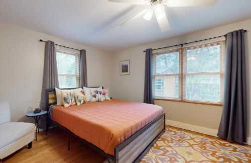 Four Bedrooms & a Beach - Photo 9