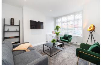 Hassle-Free & Handsome Brand-New 3-Bed Home - Foto 18