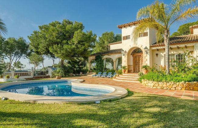 Sun-kissed Villa in Albir With Swimming Pool - Foto 28