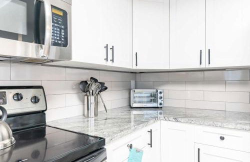 Renovated 3B 2BA, oasis yard Hot tub - Foto 19