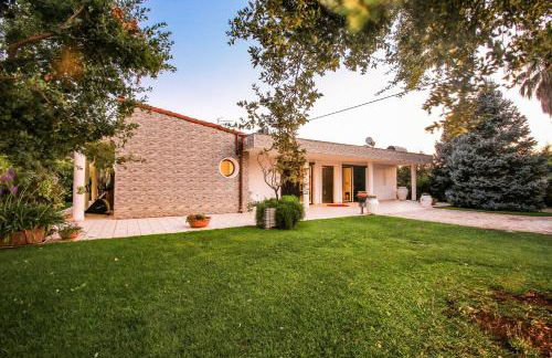 Villa con parco e piscina - Foto 14