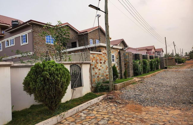 Cozy,quiet & Fantastic- Close to Highway - Parking - Foto 23