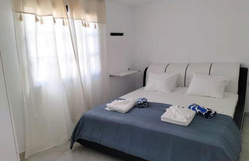 Villa LiLo Private House with Heated Pool - Foto 29