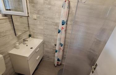 Sunny Bi-Pi Apartment - Photo 20