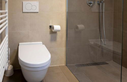 Italian Vacation Homes - Lakeview Heaven Retreat - Photo 40