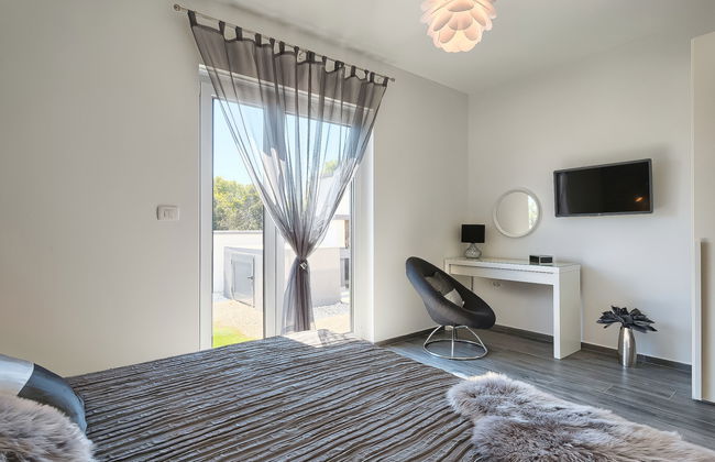 Ella Premantura - Foto 30