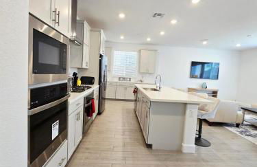 Beautiful Roseville Home - Quiet Neighborhood - Near Galleria Mall - Foto 28