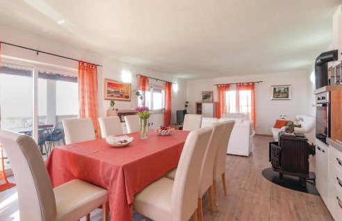 Five-Bedroom Holiday Home In Donji Humag - Photo 17