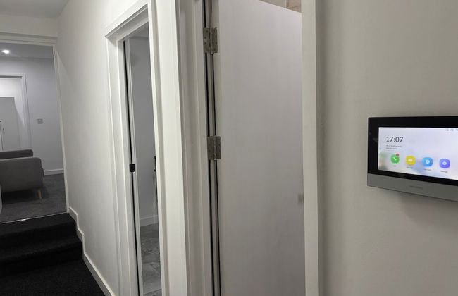 Luton Centrally Located Apartment v Close London Luton Airport - Foto 9