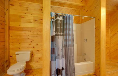 Athol Cabin with Deck and Fire Pit, 10 Mi to Lake - Foto 21