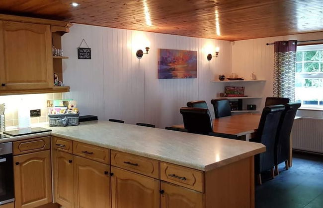 Snowdonia-3bedroom-2 Bathroom-petfriendly-garden - Photo 11