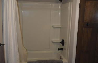 Lorlee - A Large and Luxurious Lakefront Cottage! - Foto 38