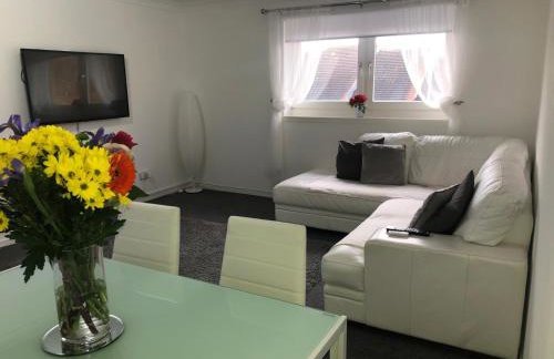 Modern 2 Bedroom Apartment With Free Parking - Foto 3