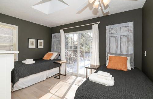 Piccolo Cottage - Great Location - Walking distance to Douglas Beach! - Foto 24